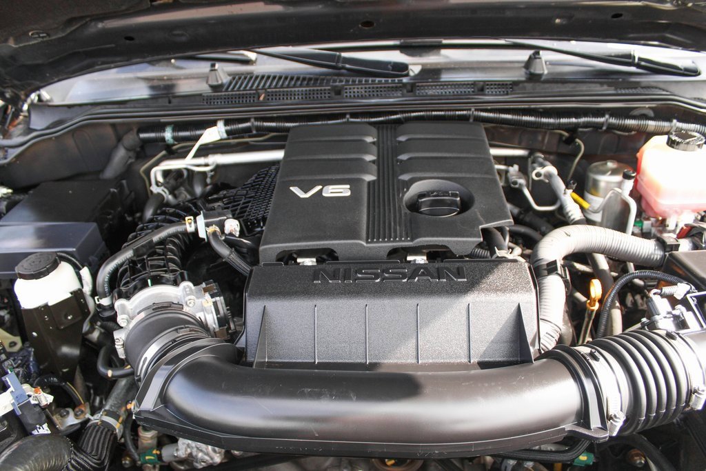 Used 2020 Nissan Frontier SV image 11