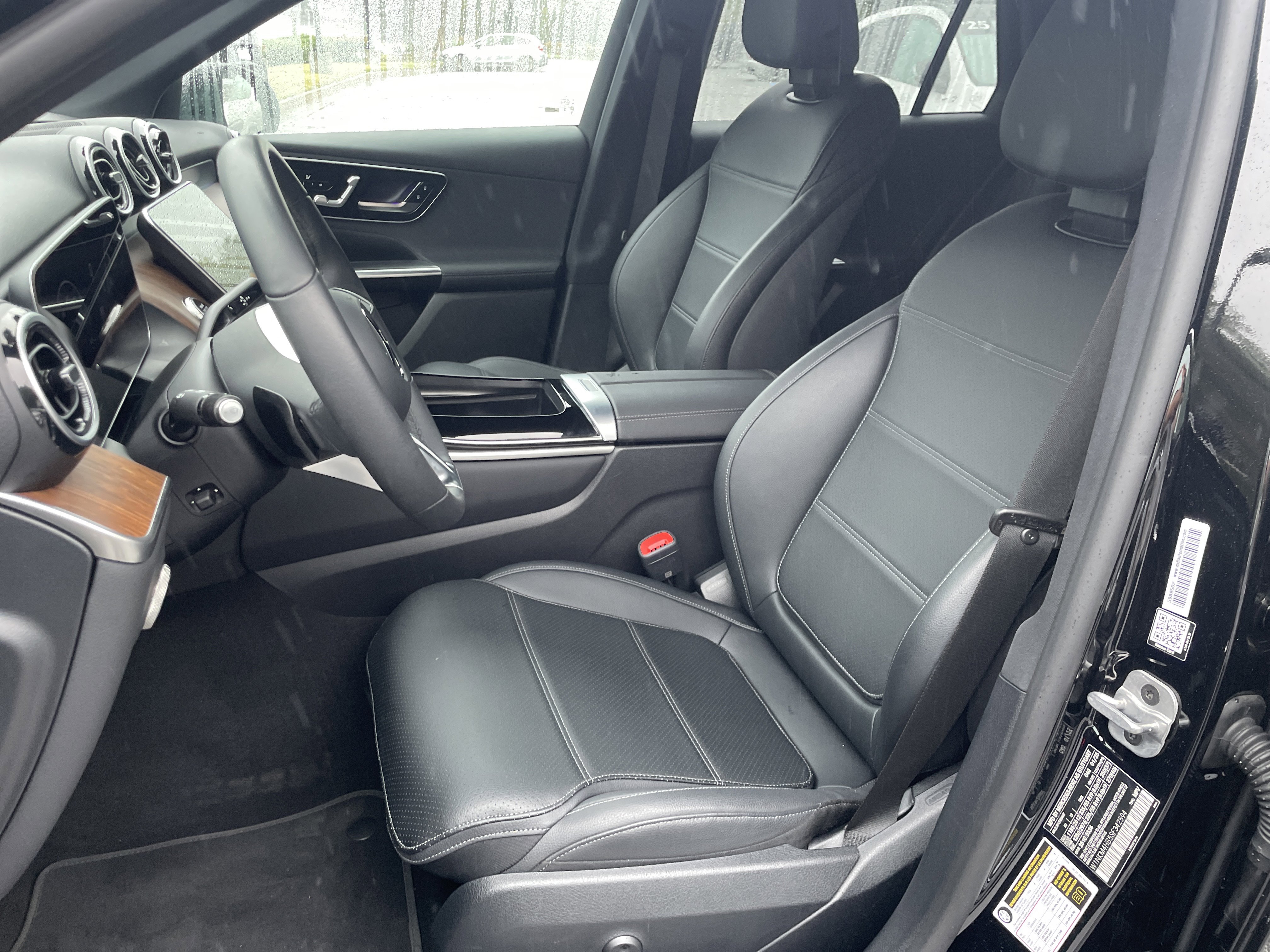 Certified 2025 Mercedes-Benz GLC 300 4MATIC image 22