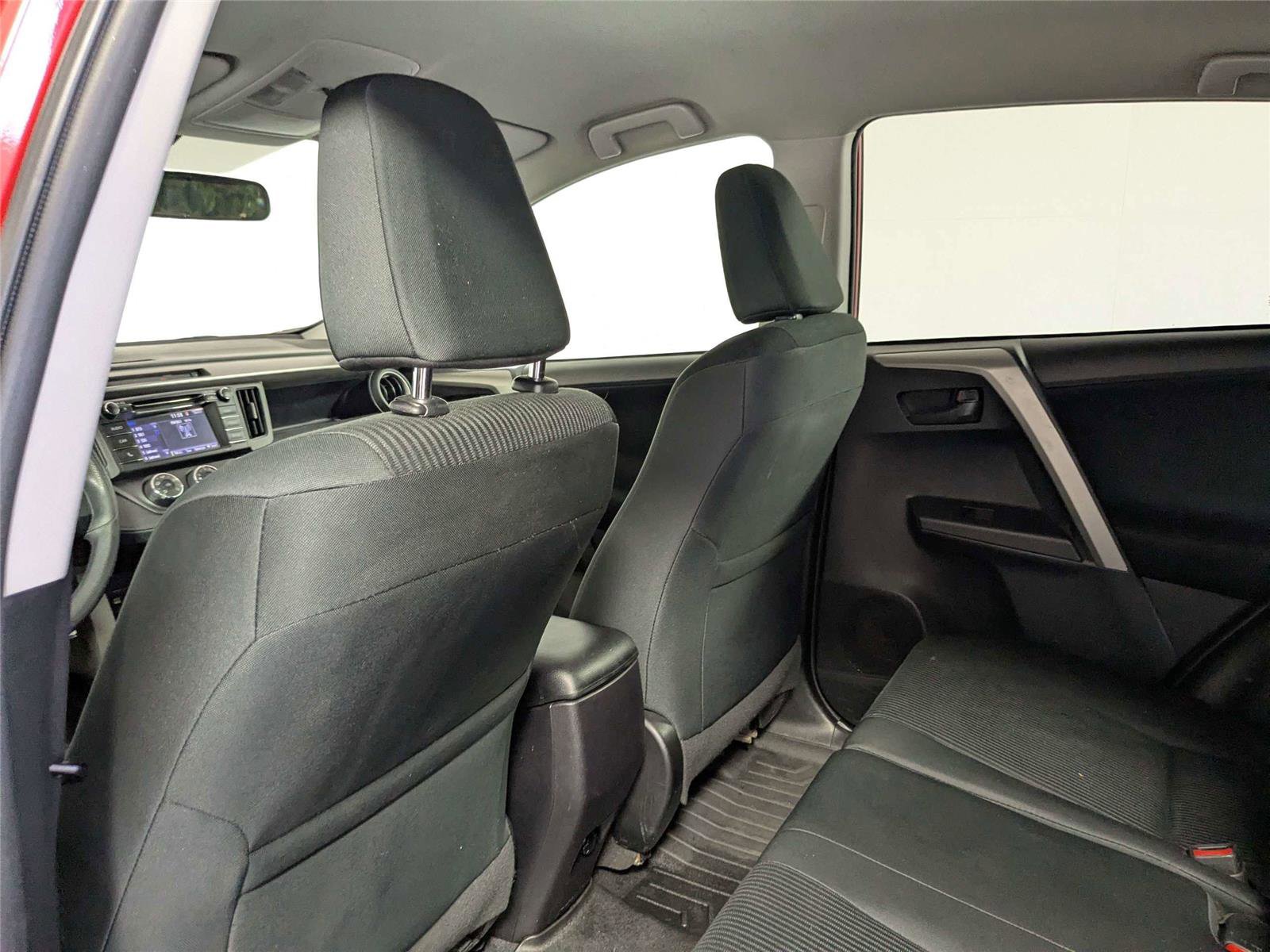 Used 2016 Toyota RAV4 LE image 35