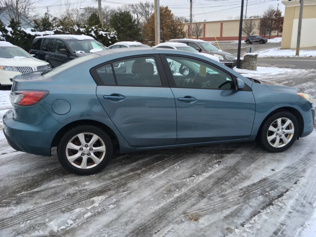 Used 2010 MAZDA MAZDA3 i Touring image 10