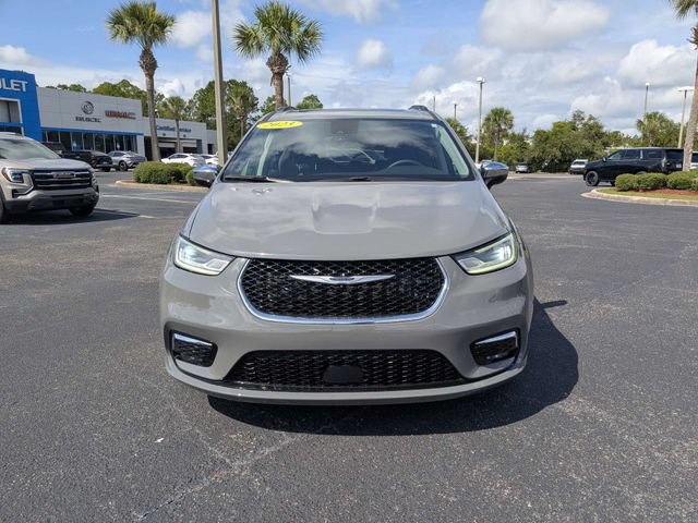 Used 2023 Chrysler Pacifica Limited FWD image 8