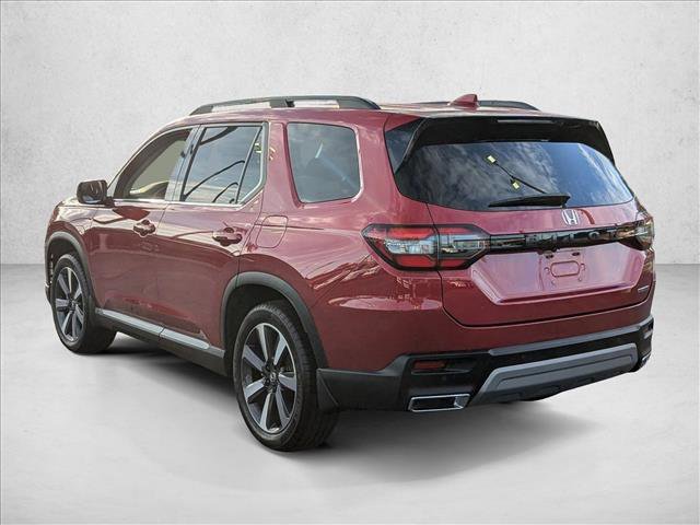 Used 2024 Honda Pilot Touring image 8