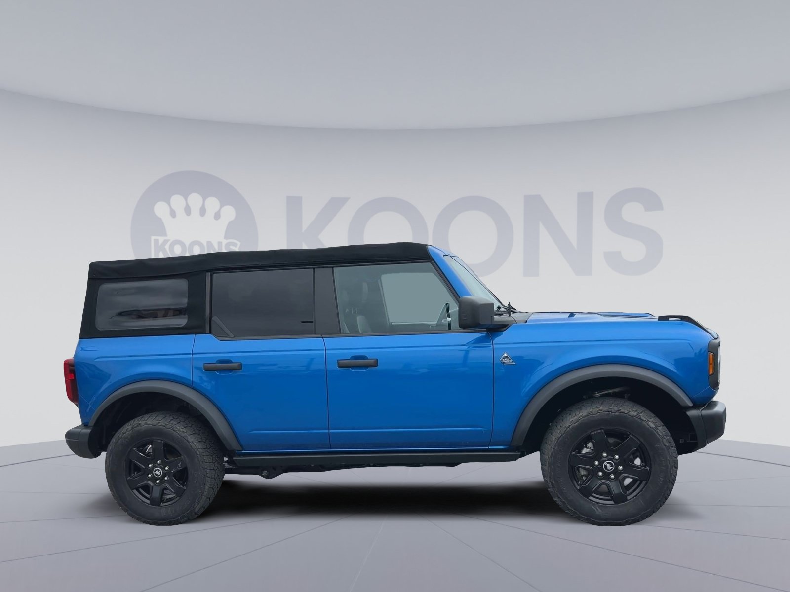 Certified 2022 Ford Bronco Black Diamond AWD/4WD image 2