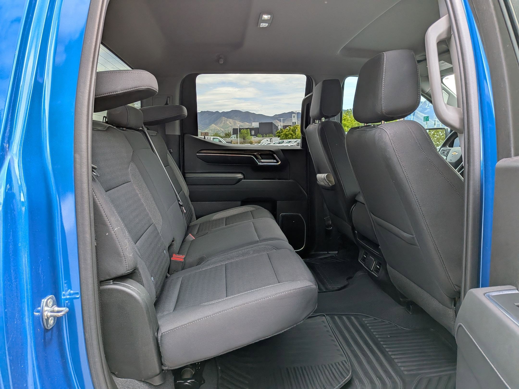 Certified 2022 Chevrolet Silverado 1500 LT AWD/4WD image 27