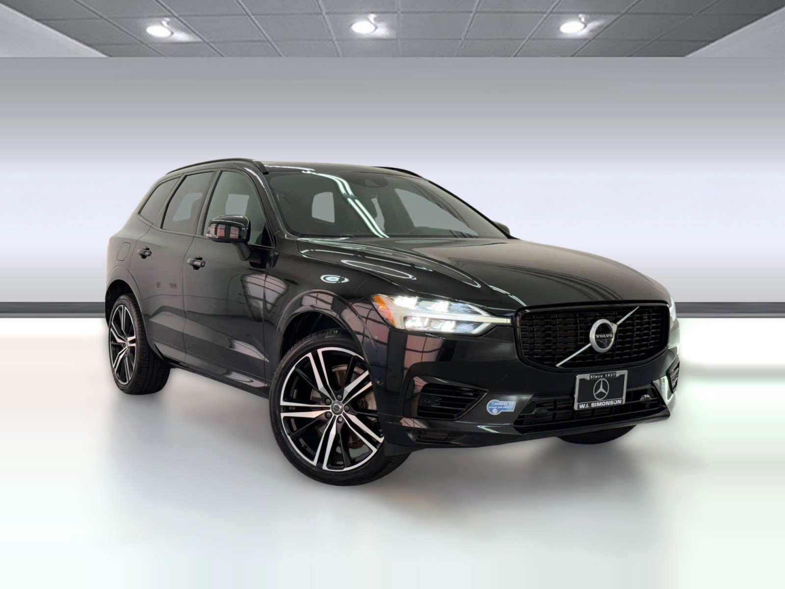 Used 2021 Volvo XC60 T8 R-Design w/ Advanced Package AWD/4WD image 6