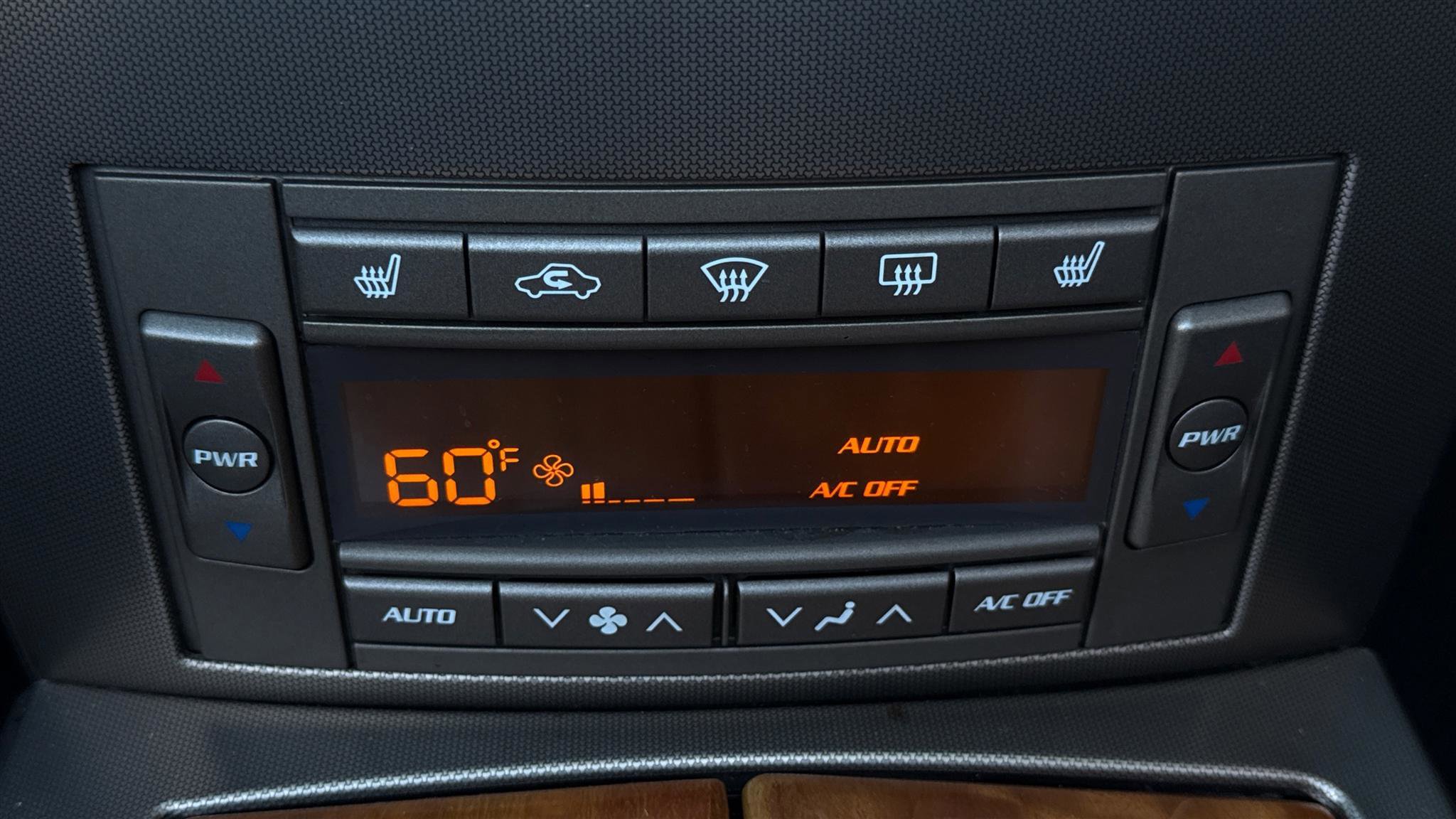 Used 2004 Cadillac XLR image 30