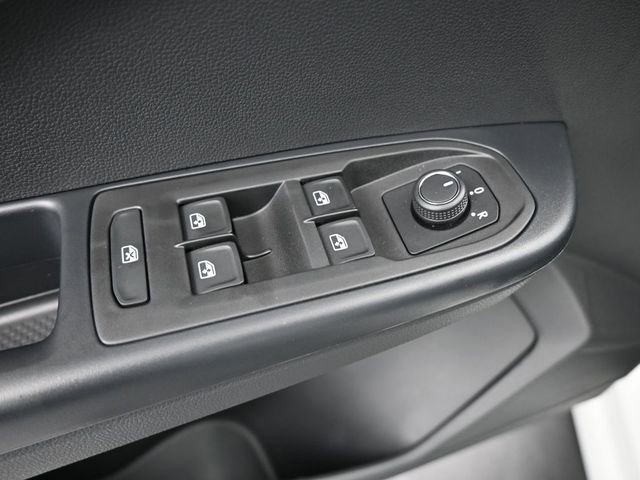 New 2026 Volkswagen Taos S image 13