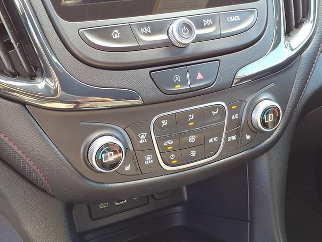 Used 2022 Chevrolet Equinox RS w/ Infotainment Package image 9