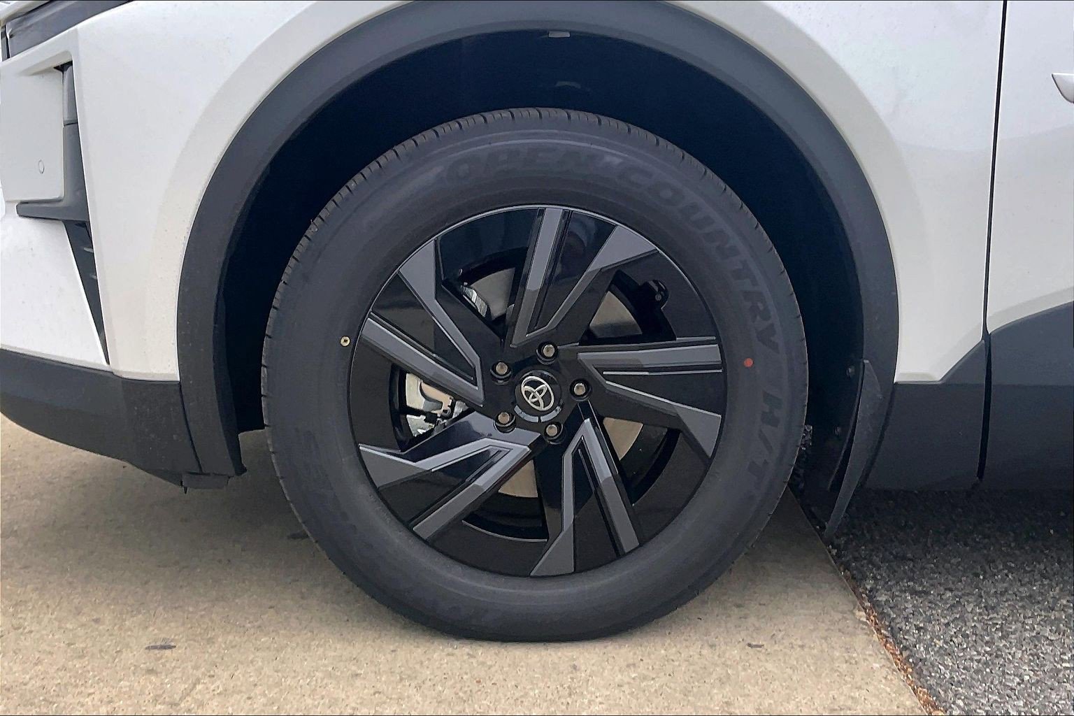 New 2026 Toyota C-HR AWD/4WD image 15