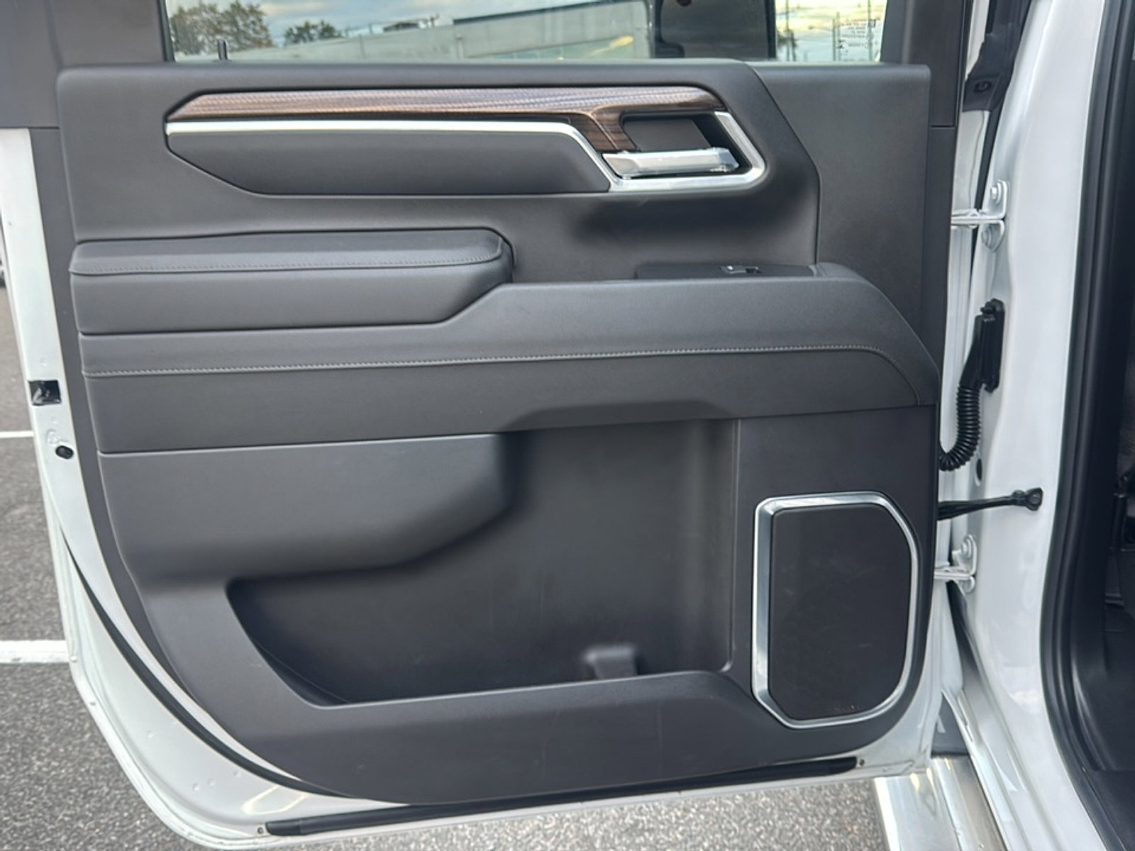 Used 2025 Chevrolet Silverado 2500 LT w/ Convenience Package image 20