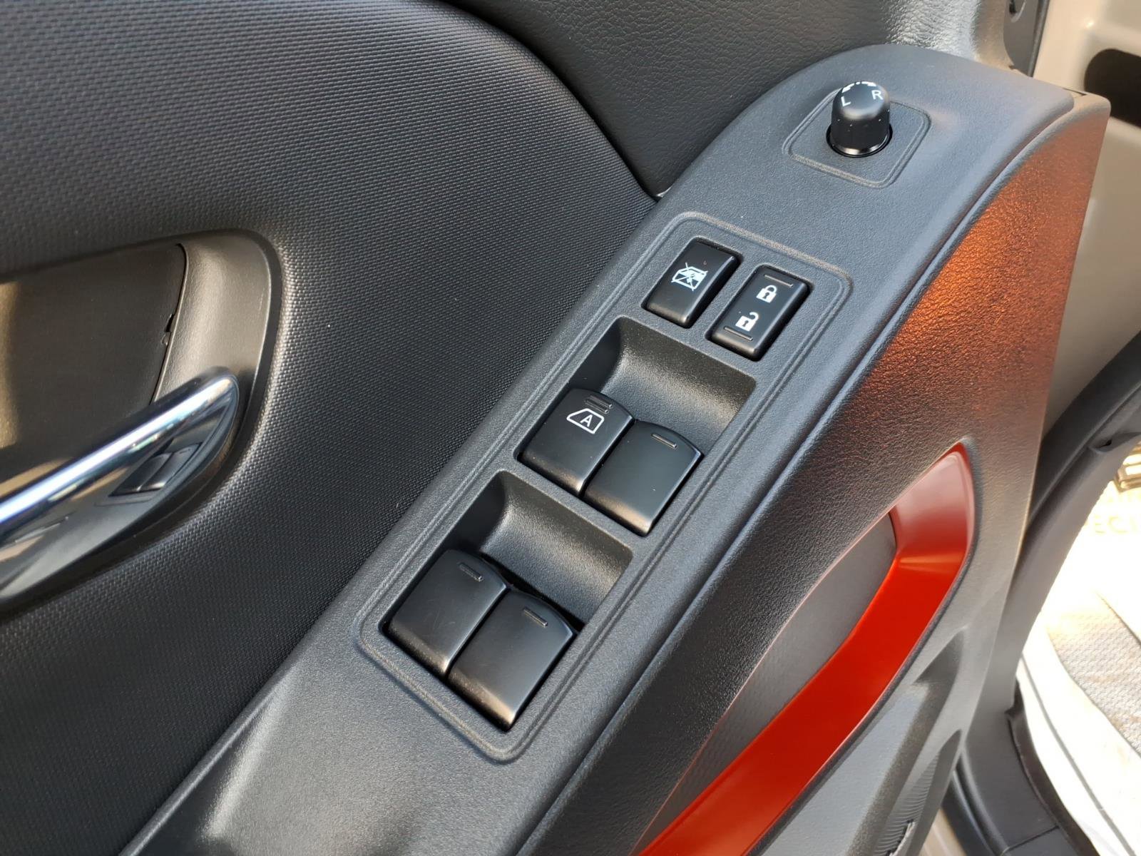 Used 2023 Nissan Frontier PRO-4X w/ Pro-4X Premium Package image 13