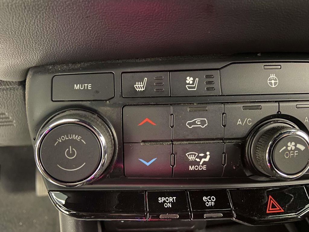 Used 2022 Dodge Durango R/T RWD image 28