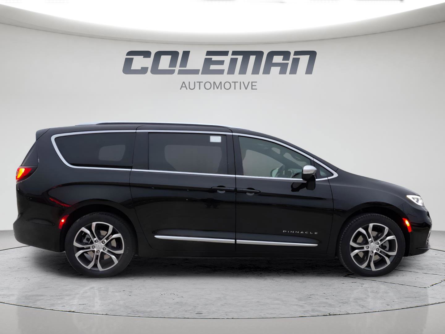 New 2026 Chrysler Pacifica Pinnacle image 6