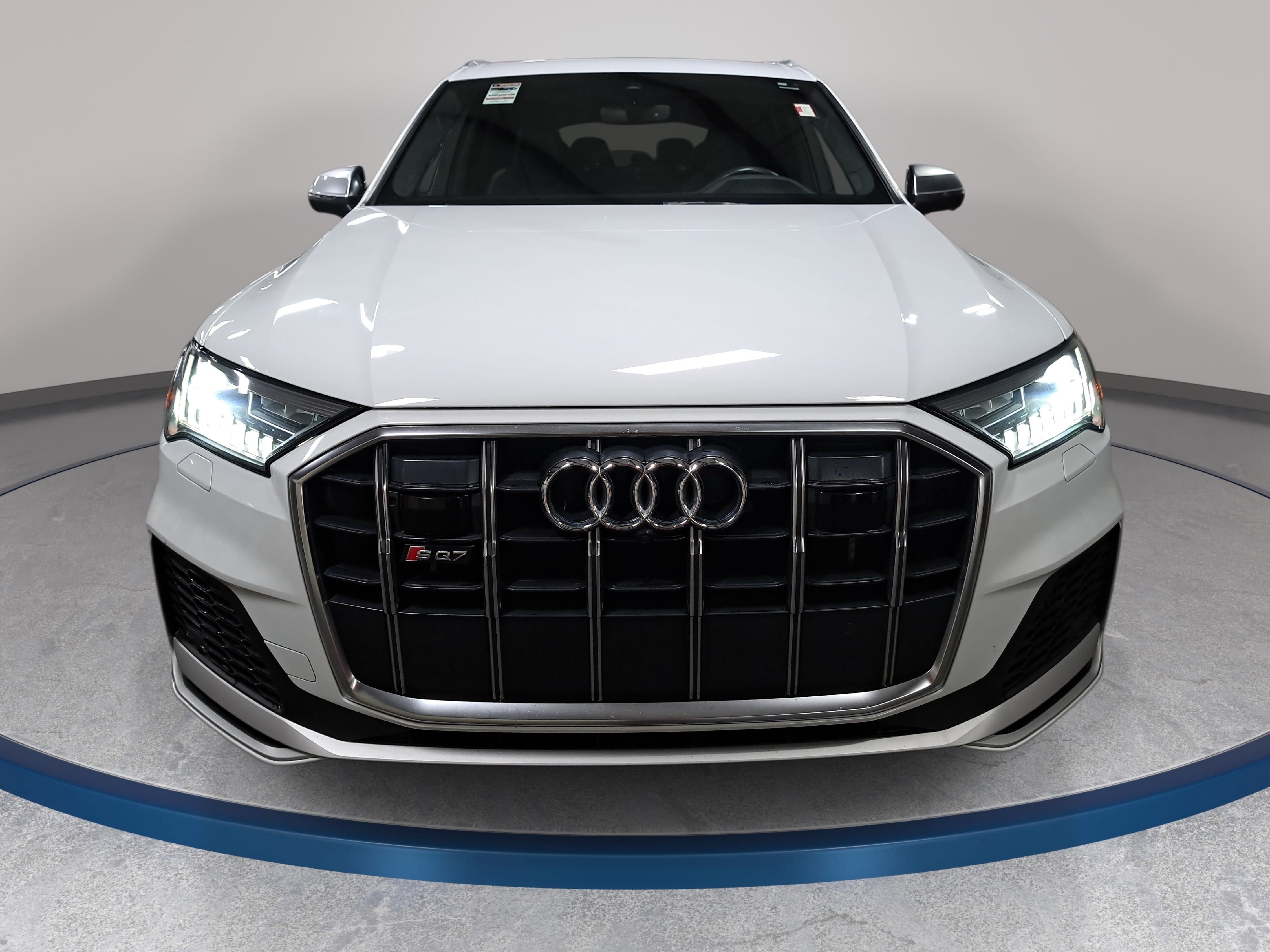 Used 2021 Audi SQ7 Premium Plus w/ Driver Assistance Package AWD/4WD image 2