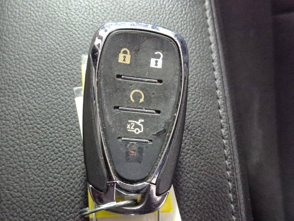 Used 2017 Chevrolet Cruze LT w/ Convenience Package FWD image 25