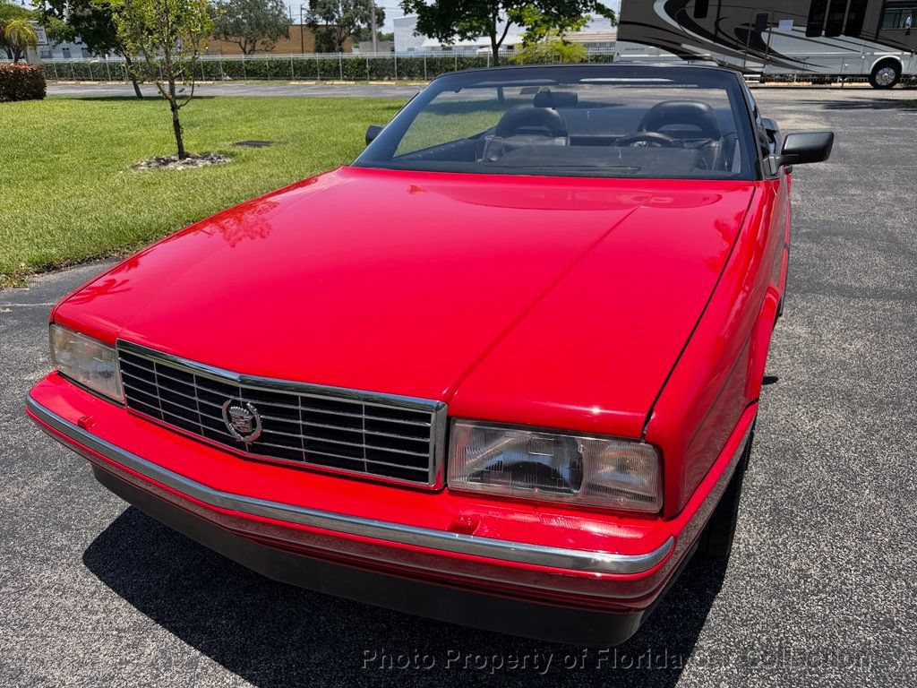 Used 1990 Cadillac Allante FWD image 16