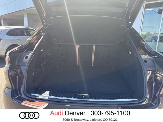Used 2023 Porsche Cayenne Coupe AWD/4WD image 6
