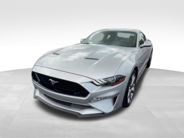 Used 2018 Ford Mustang GT Premium w/ Equipment Group 401A RWD image 2