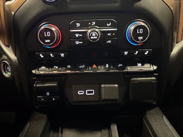Used 2021 Chevrolet Silverado 1500 High Country w/ Technology Package AWD/4WD image 22