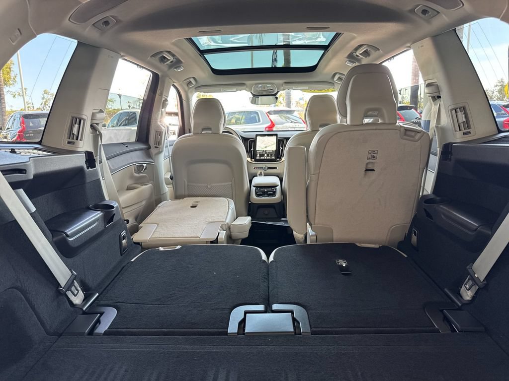 New 2026 Volvo XC90 T8 Ultra w/ Protection Package Premier AWD/4WD image 15