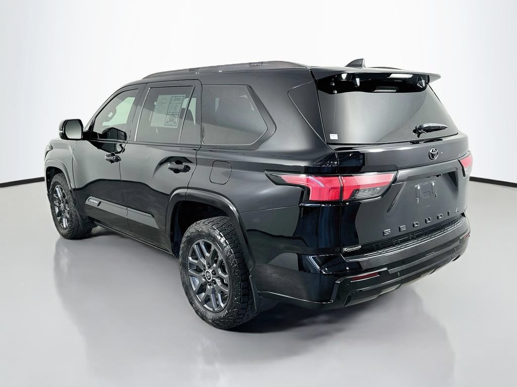 Used 2024 Toyota Sequoia Platinum AWD/4WD image 5