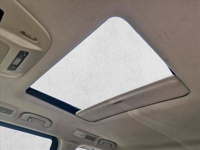 Used 2012 Nissan Quest LE w/ Protection Pkg FWD image 17