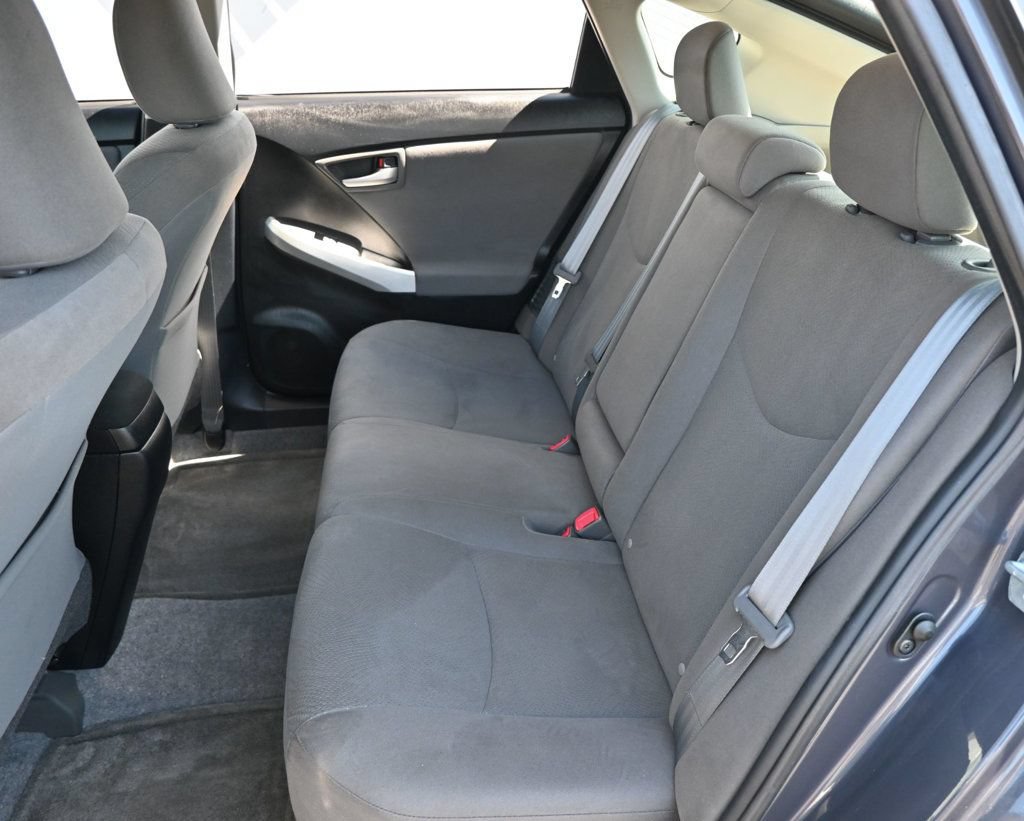 Used 2015 Toyota Prius Three FWD image 17