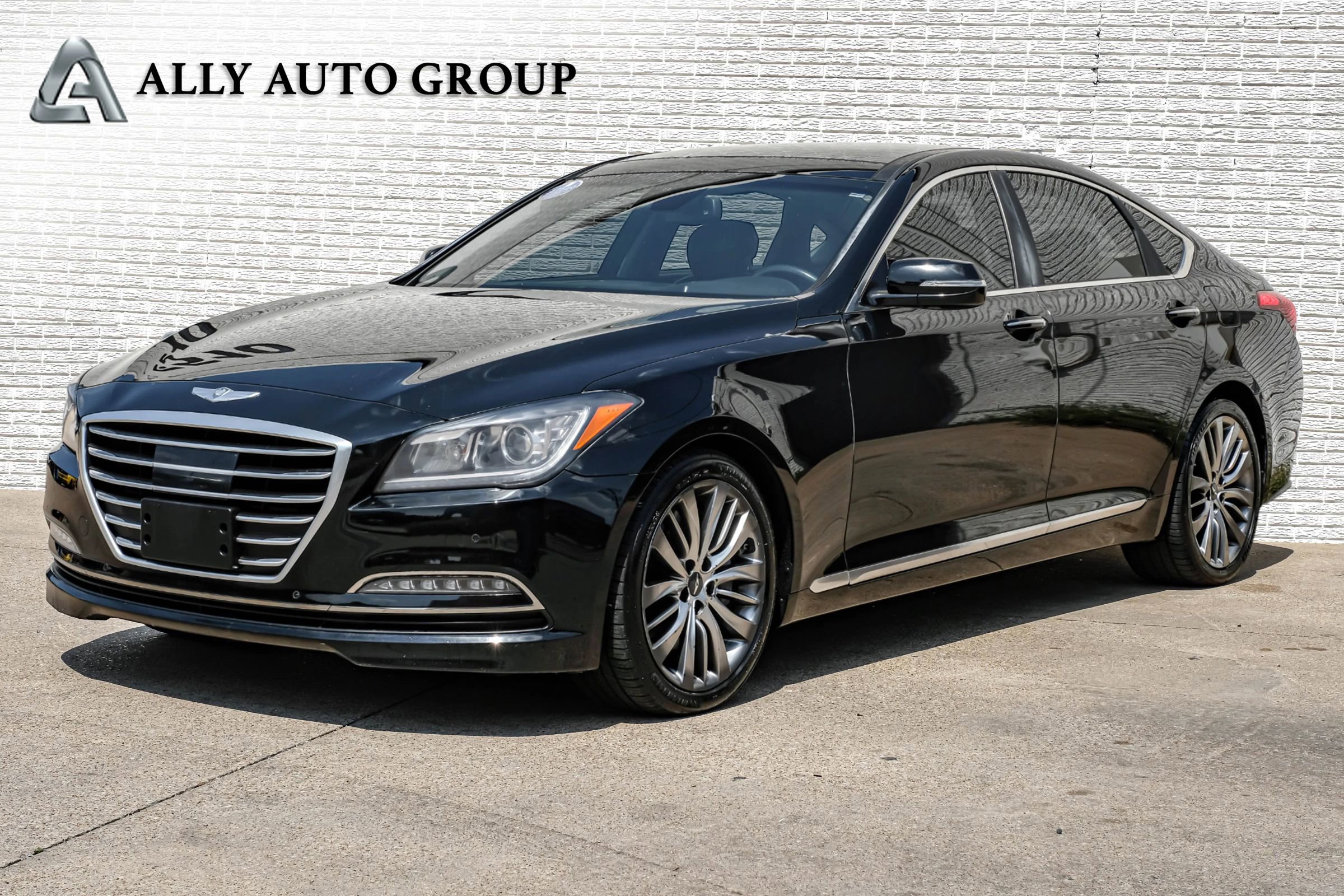 Used 2015 Hyundai Genesis 5.0 w/ Option Group 05