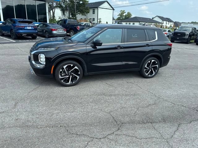 Used 2024 Mitsubishi Outlander SE AWD/4WD image 15