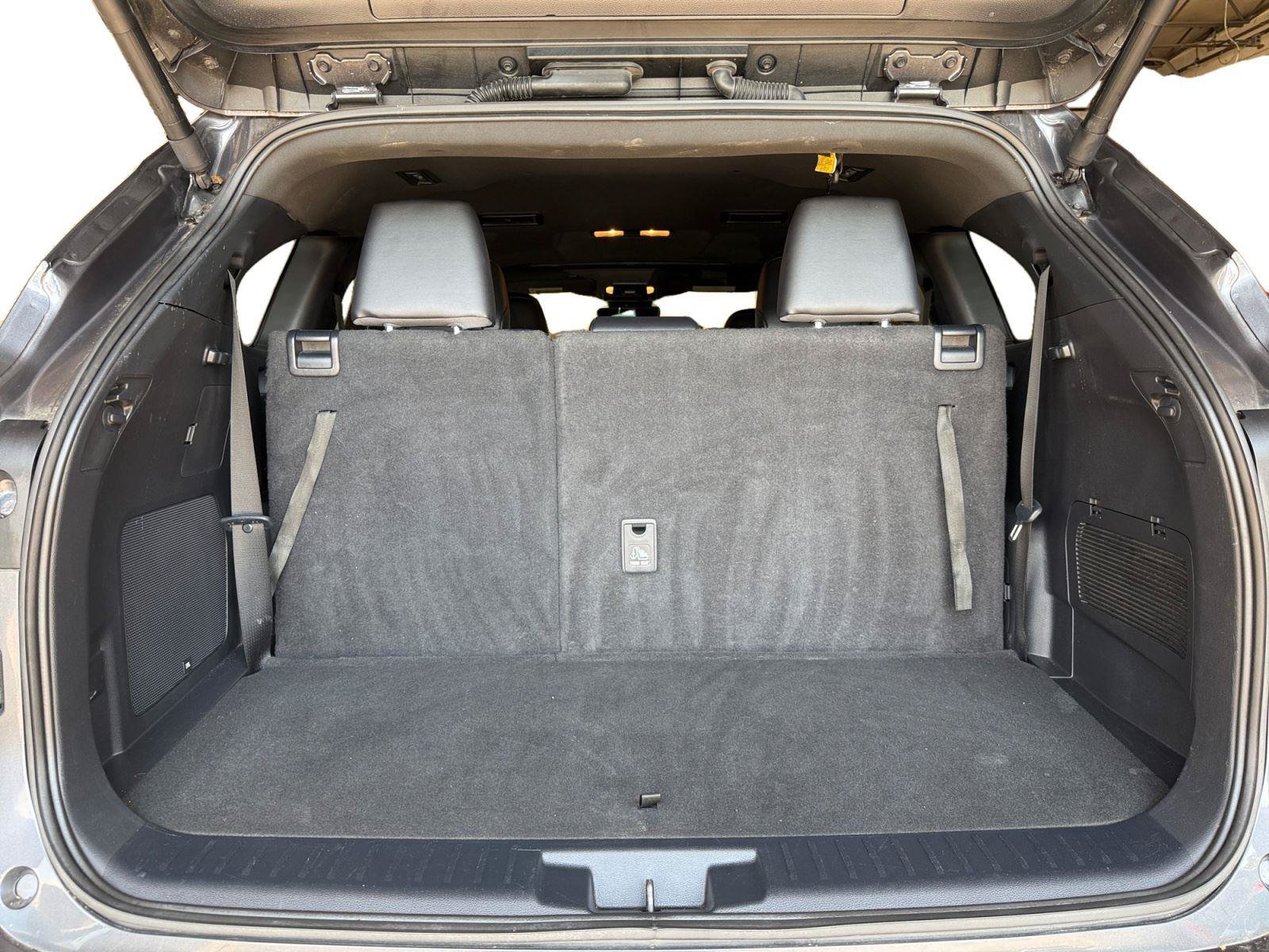 Used 2024 Toyota Highlander XSE AWD/4WD image 24
