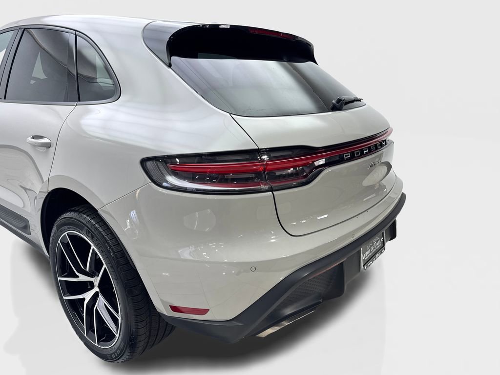 Used 2023 Porsche Macan image 19
