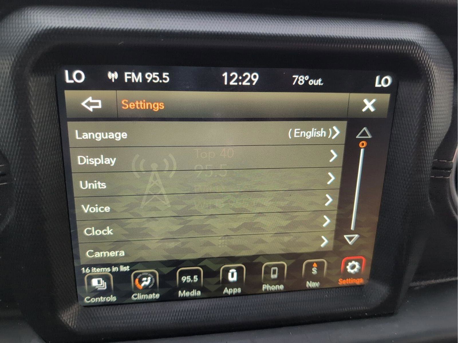 Used 2021 Jeep Wrangler Unlimited Sahara w/ Safety Group image 23