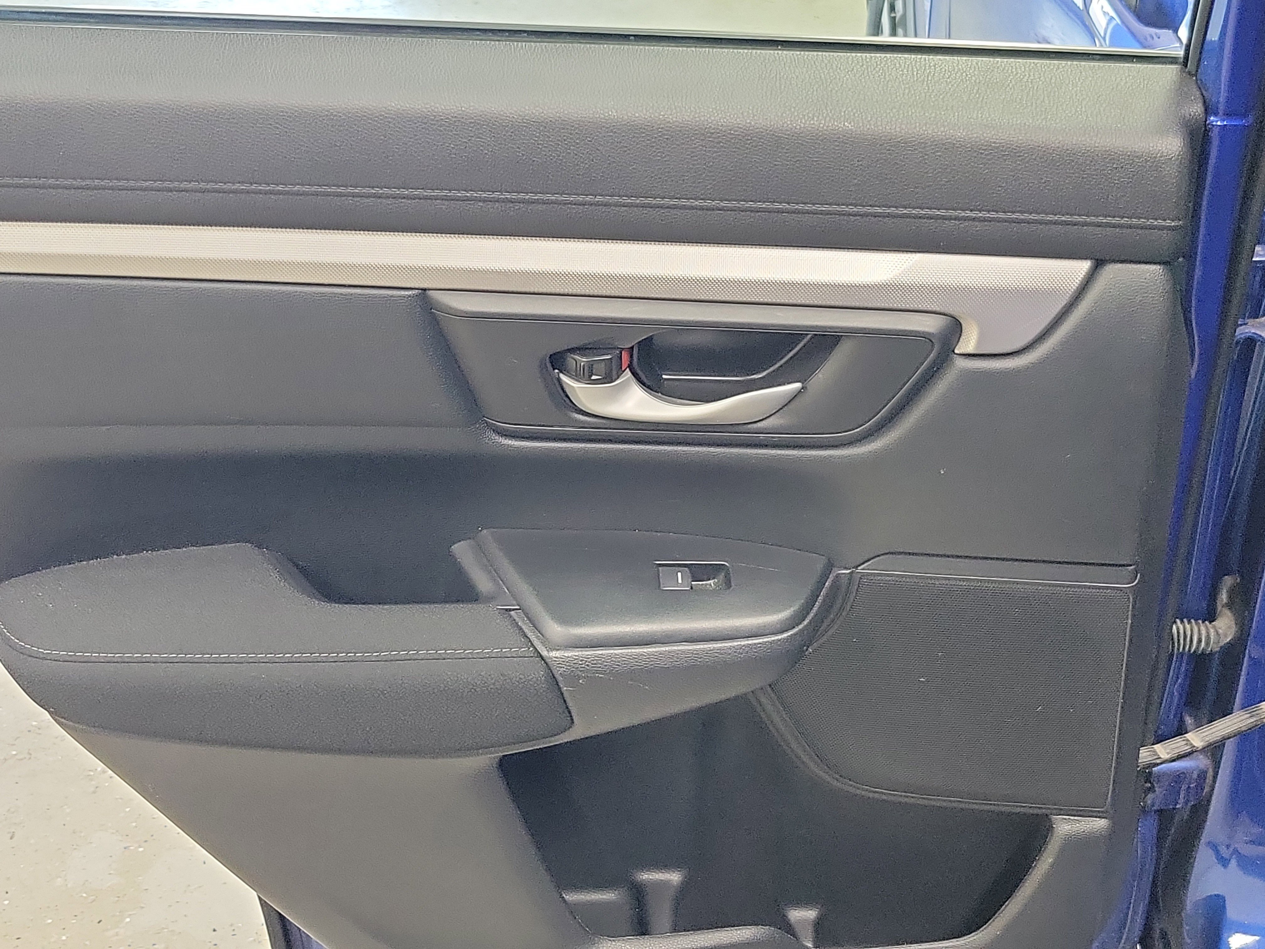 Used 2021 Honda CR-V Special Edition image 13