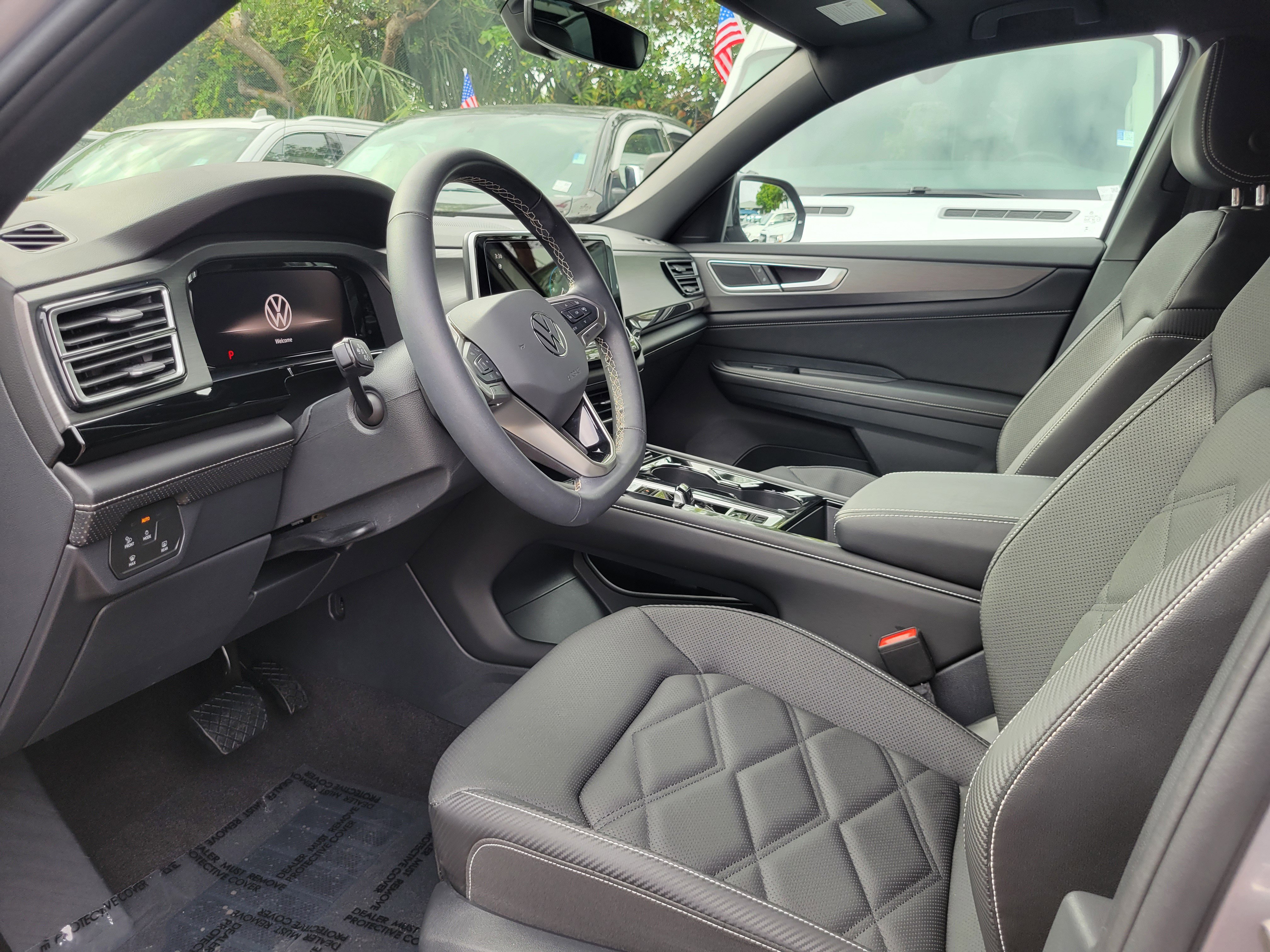 Used 2024 Volkswagen Atlas Cross Sport SE image 9