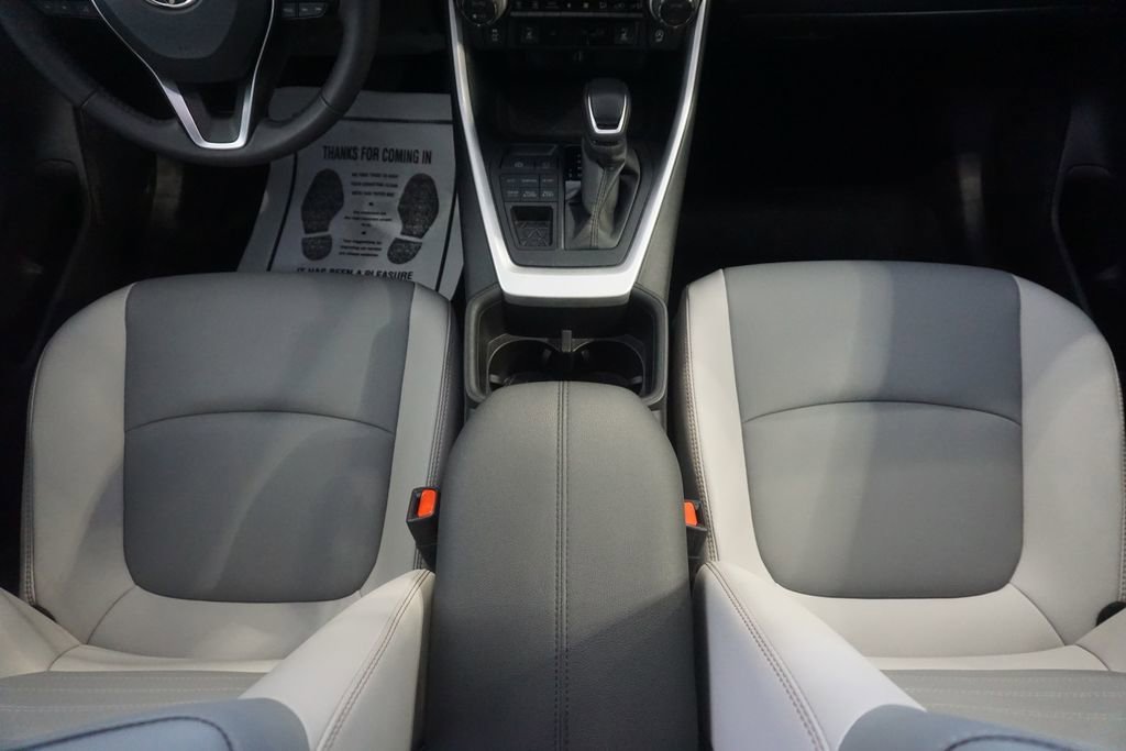 Used 2025 Toyota RAV4 XLE Premium w/ Weather Package AWD/4WD image 30