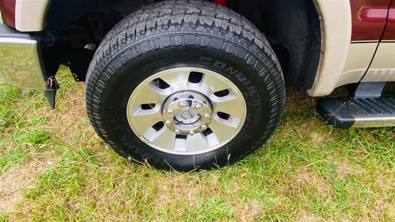 Used 2010 Ford F250 Lariat image 36