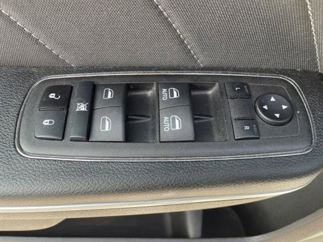 Used 2023 Dodge Charger SXT image 15