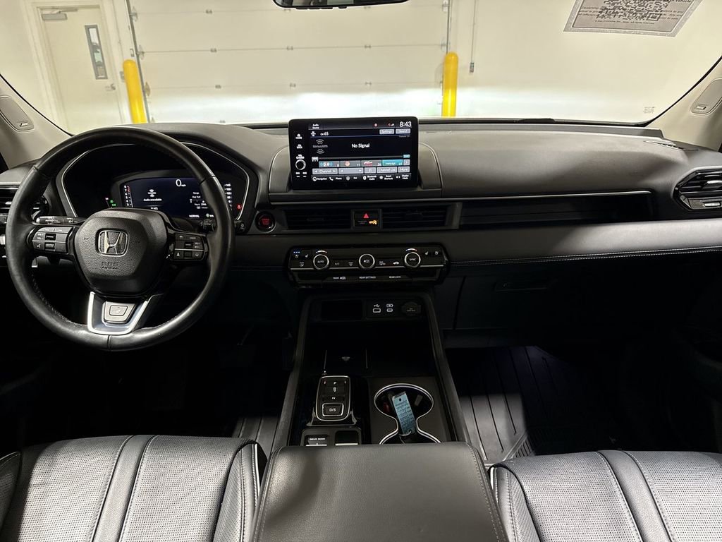 Used 2023 Honda Pilot Elite image 10