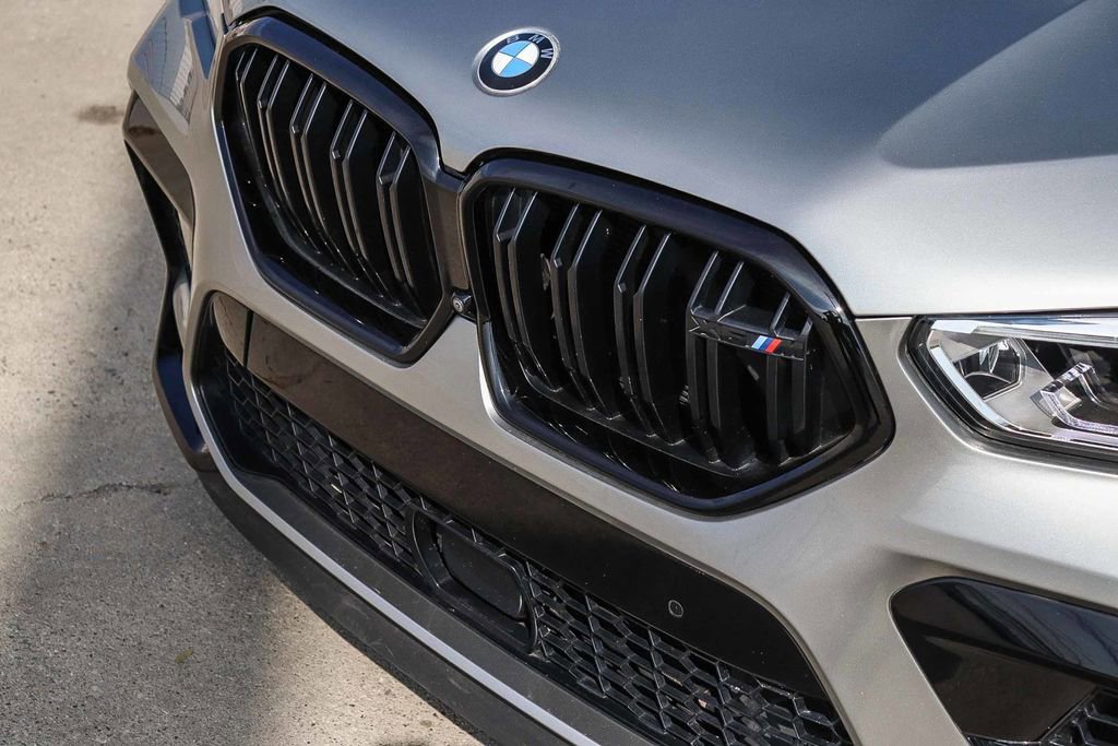 Used 2022 BMW X6 M AWD/4WD image 10
