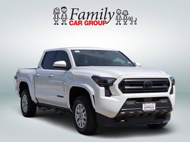 Certified 2024 Toyota Tacoma SR5 AWD/4WD image 2