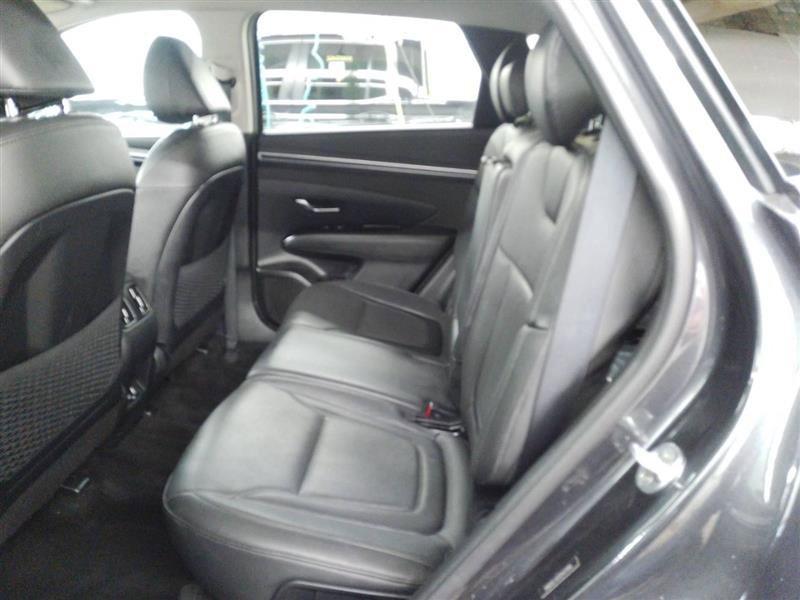 Used 2023 Hyundai Tucson Limited w/ Cargo Package image 8
