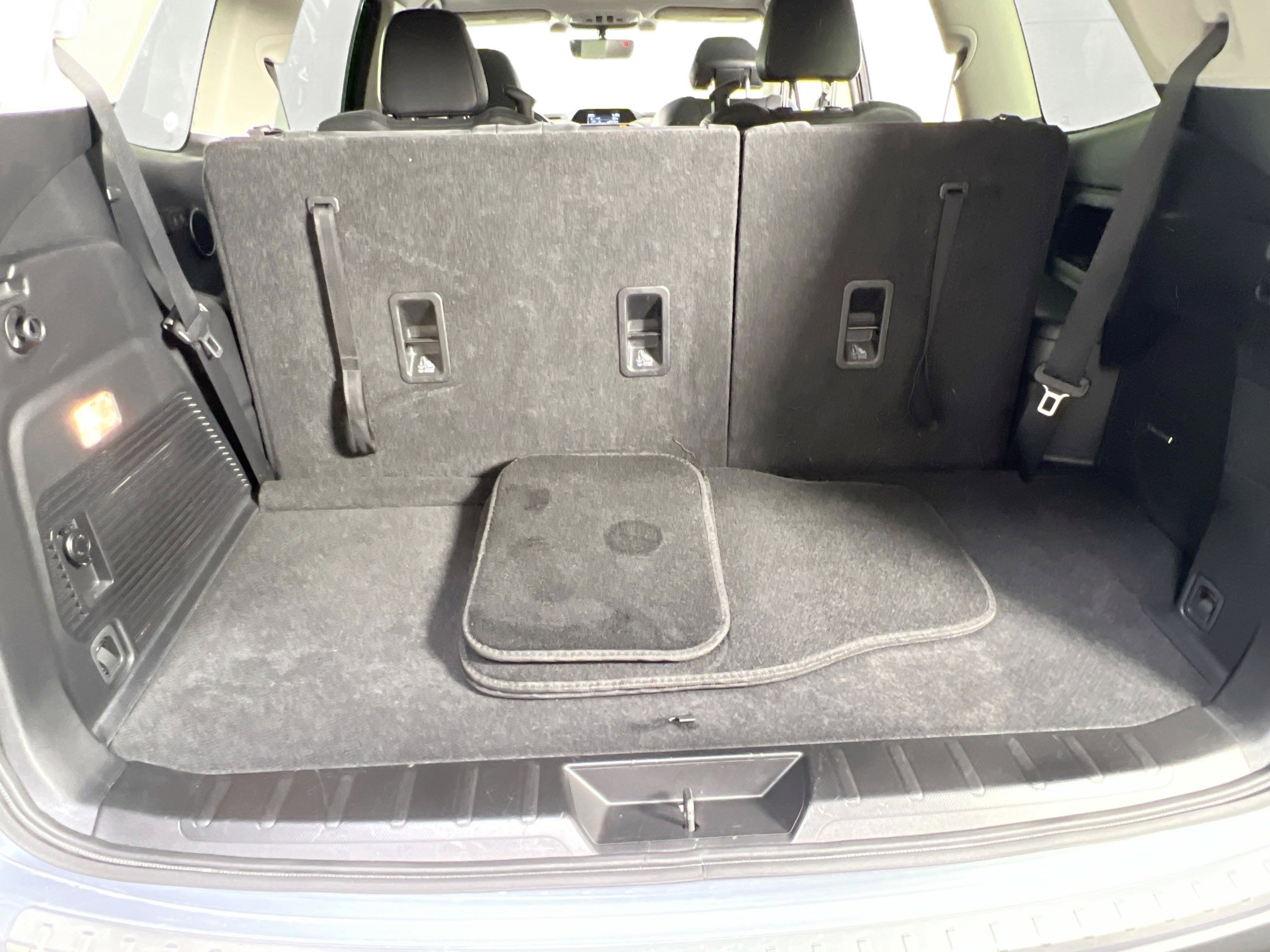 Used 2022 Subaru Ascent Limited w/ Technology Package image 26