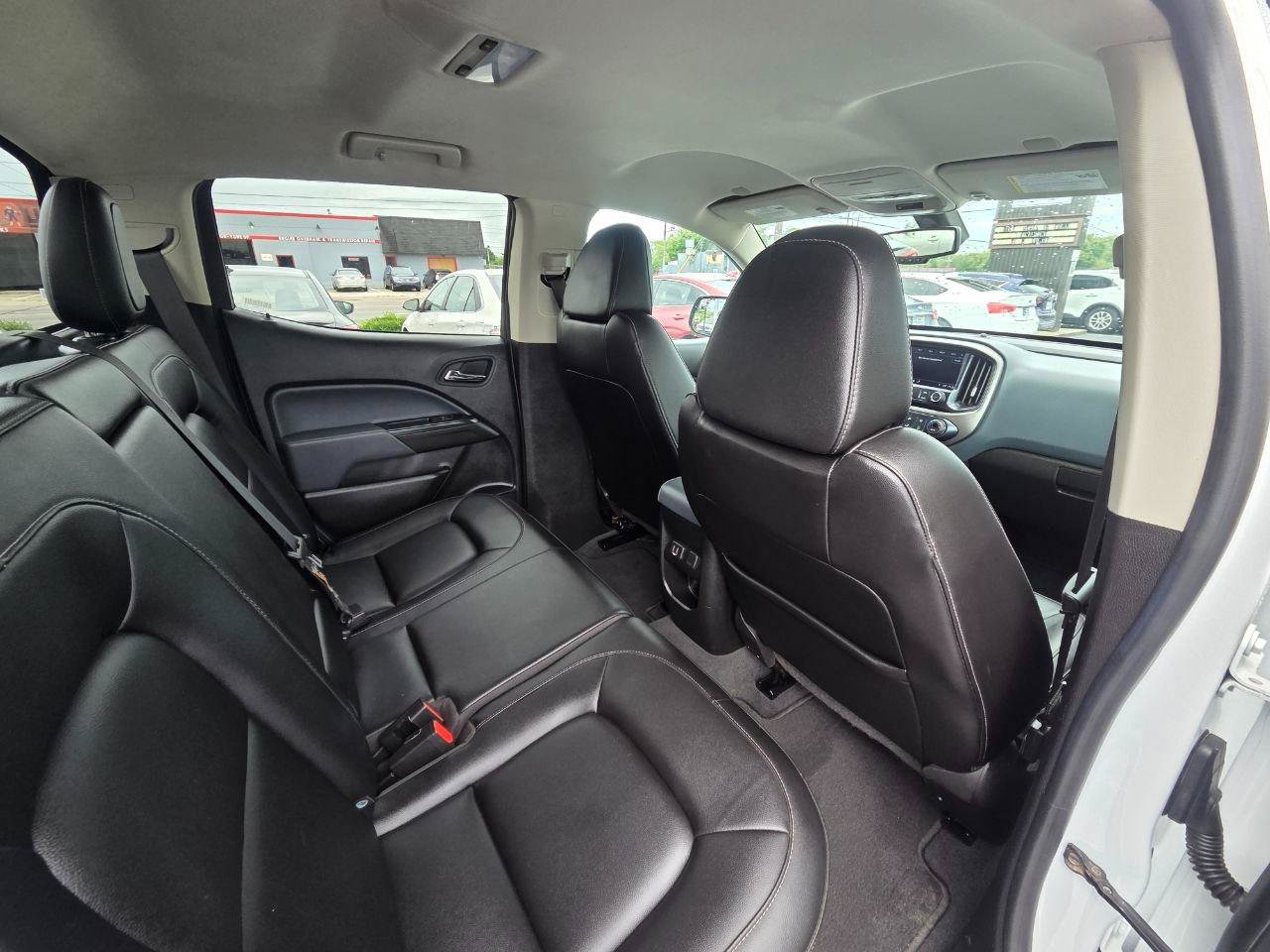 Used 2022 Chevrolet Colorado Z71 AWD/4WD image 17
