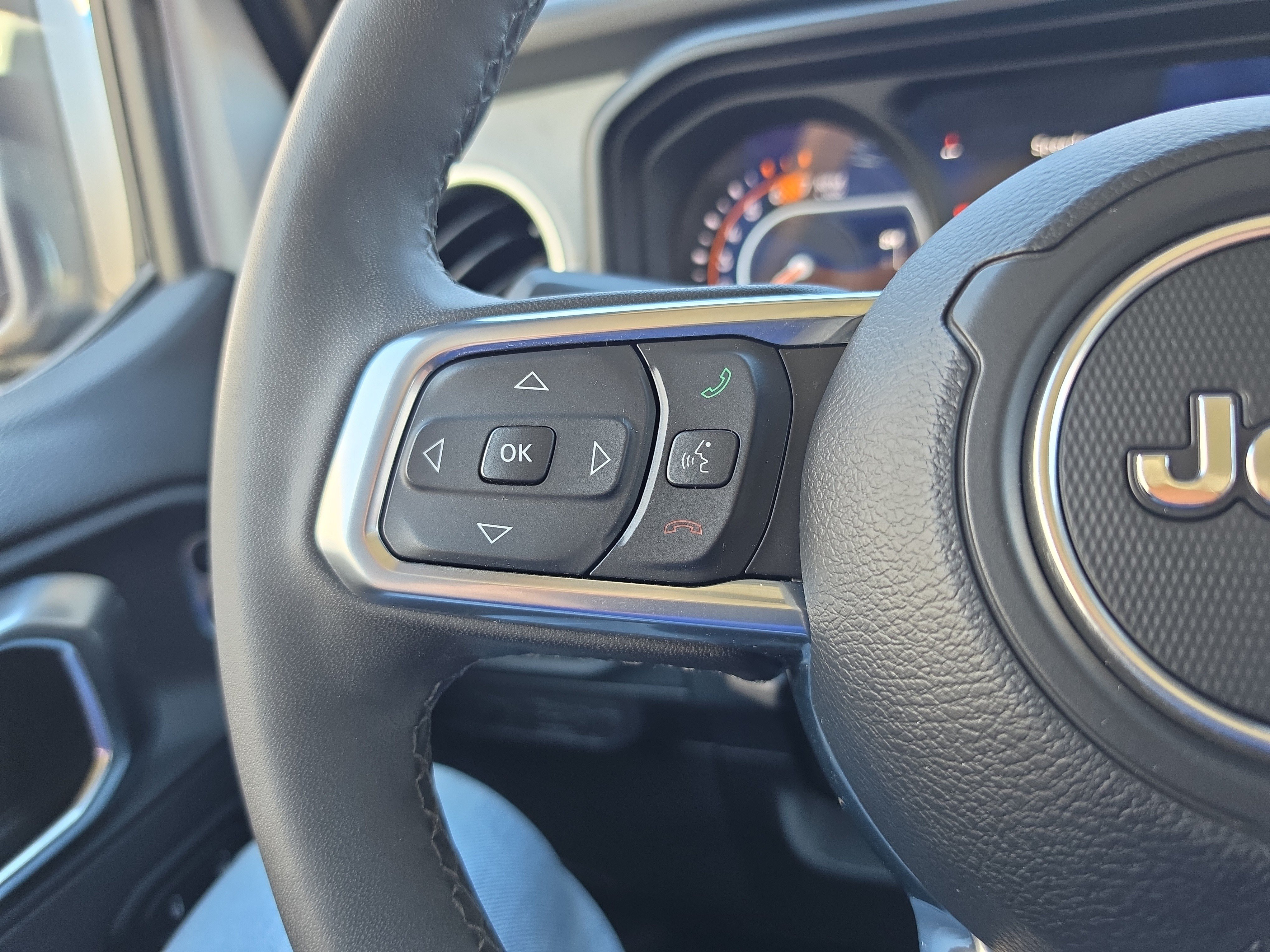 Used 2026 Jeep Wrangler Unlimited Sahara AWD/4WD image 21