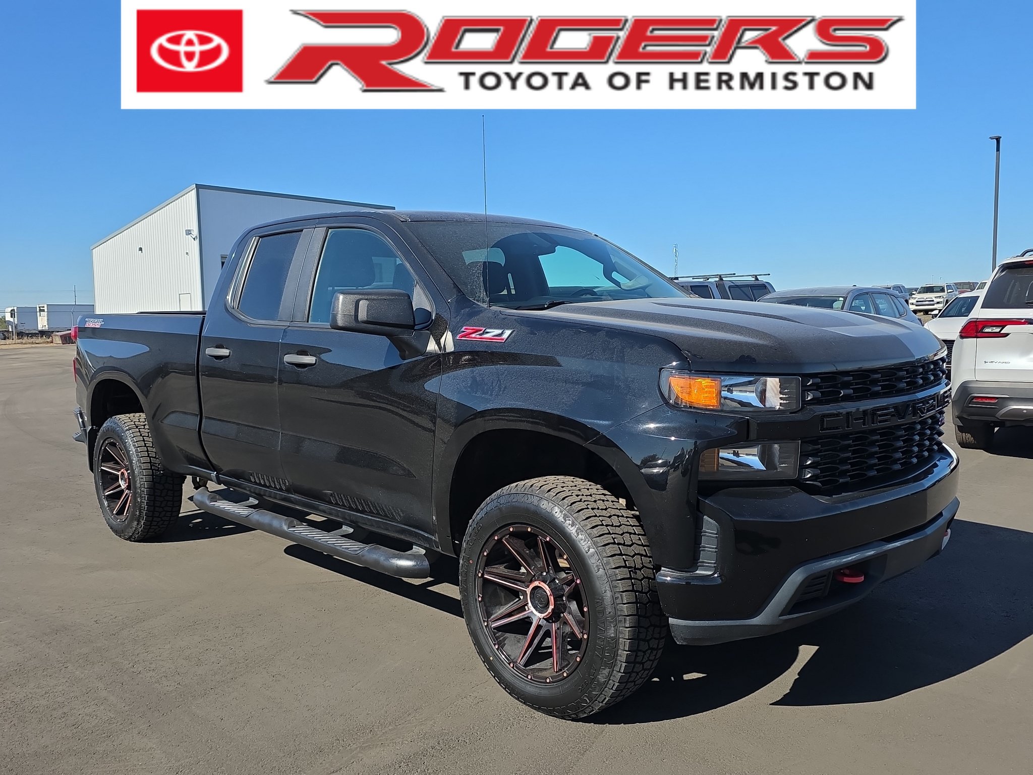 Used 2019 Chevrolet Silverado 1500 Custom Trail Boss w/ Custom Convenience Package AWD/4WD image 1