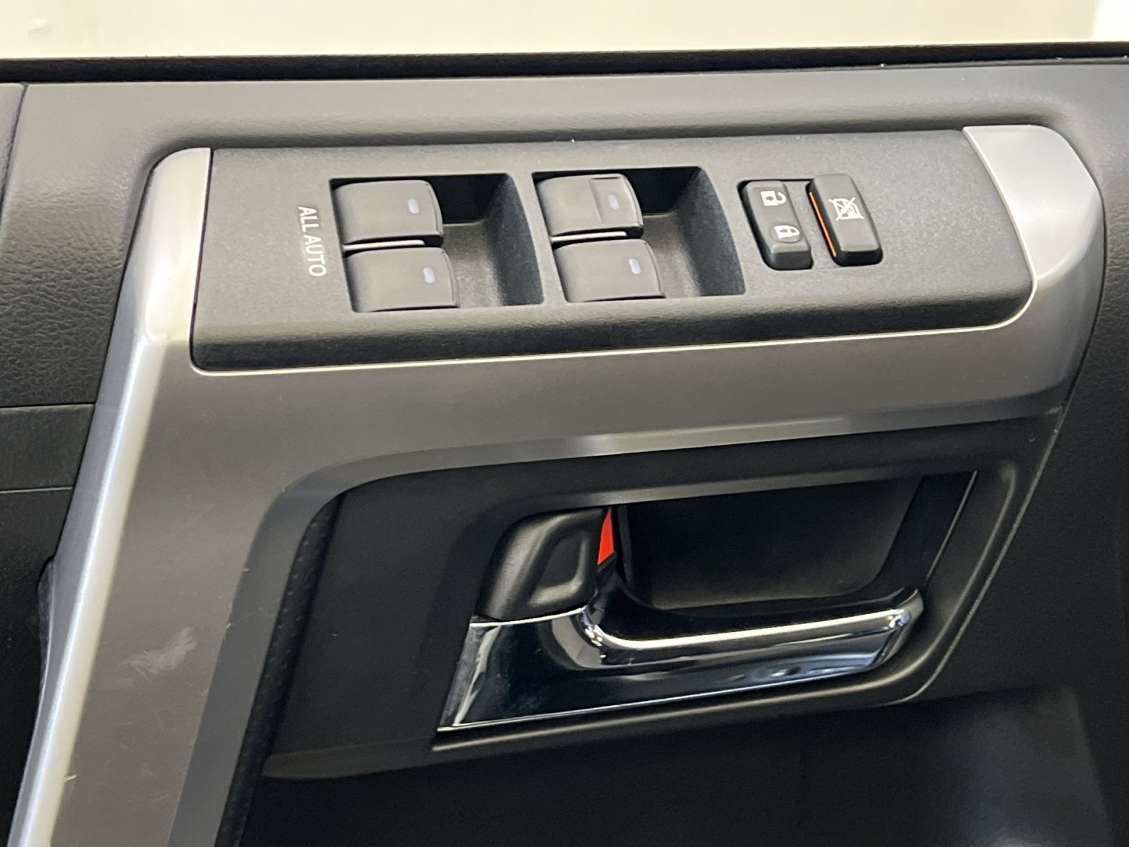 Used 2024 Toyota 4Runner SR5 image 13