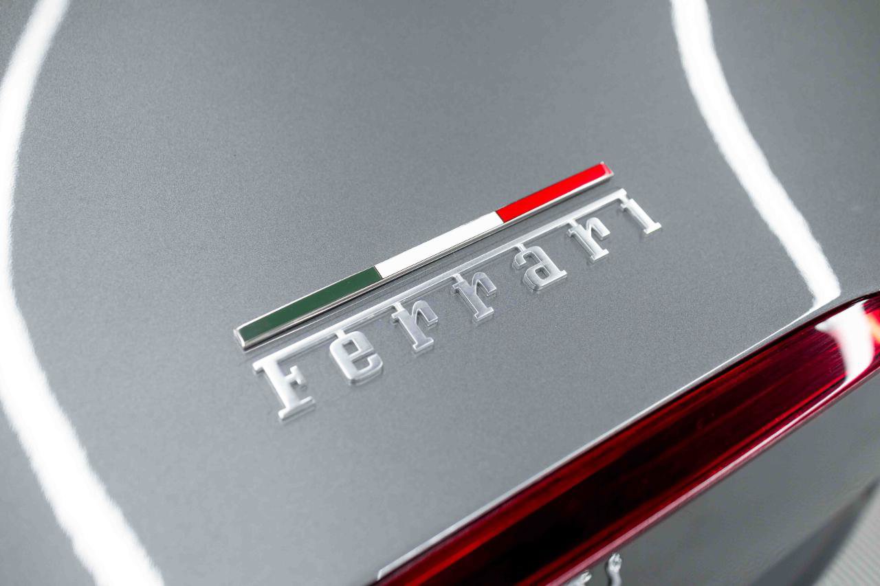 Used 2020 Ferrari Portofino RWD image 47