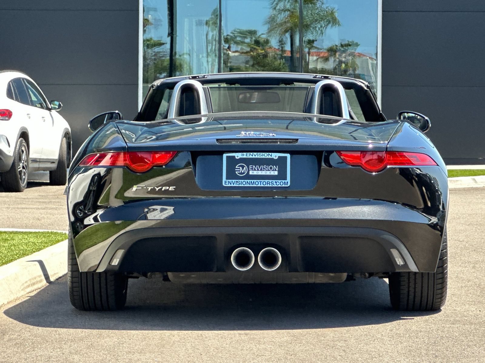 Used 2014 Jaguar F-TYPE Convertible RWD image 4