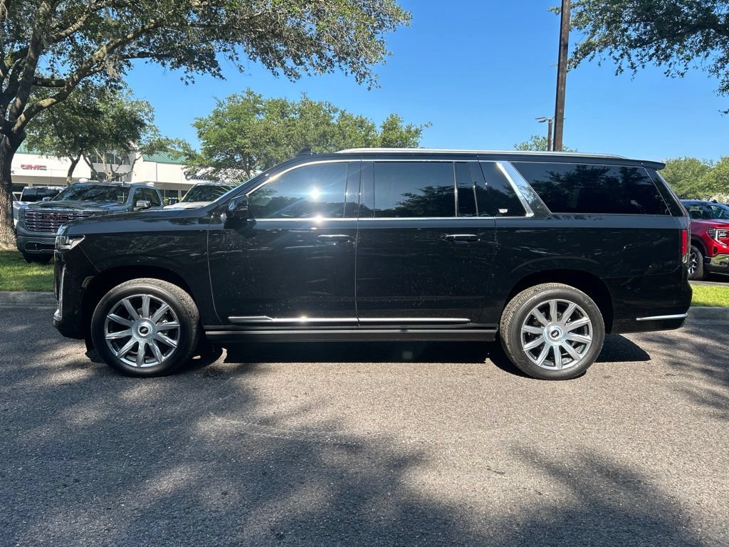 Certified 2023 Cadillac Escalade ESV Premium Luxury Platinum AWD/4WD image 1