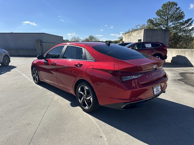 Used 2021 Hyundai Elantra Limited image 8